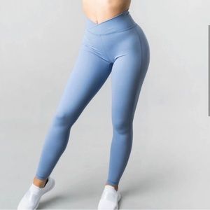 Alphalete Surface Path legging in stone blue